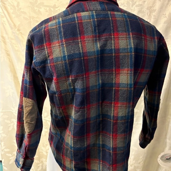 Vintage Pendleton Red and Blue Casual Button Down Shirt - Picture 5 of 12